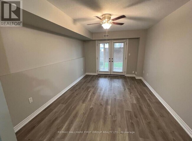Building Photo - 146 Capreol Ct