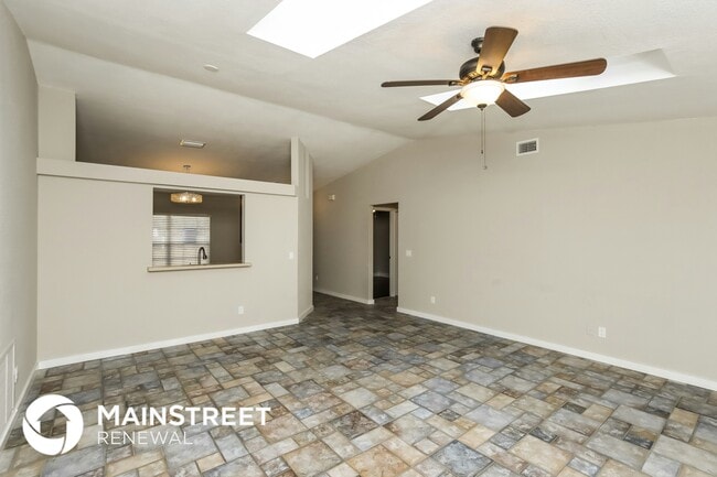 Building Photo - 730 Altamira St NW