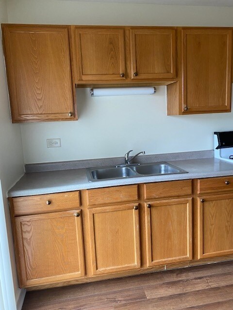 Building Photo - 1308 S Hunt Club Dr