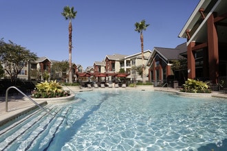 Building Photo - Yorktown Crossing