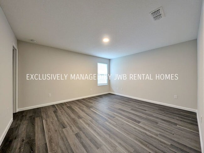 Building Photo - 6076 Patterson Ave