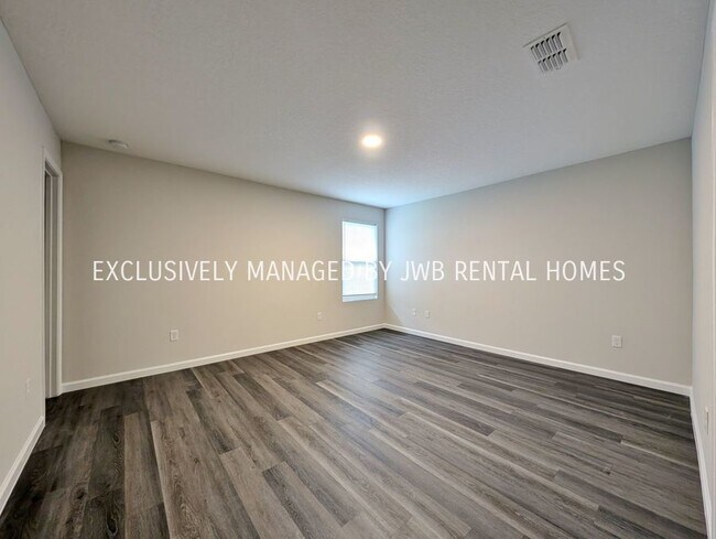 Foto del edificio - 6076 Patterson Ave