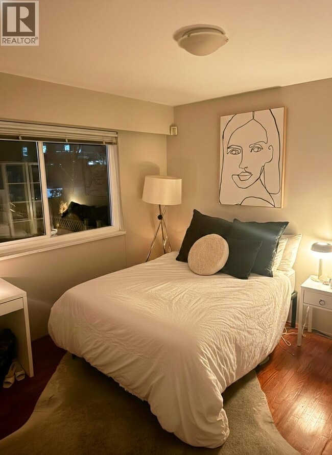 Building Photo - 1203 E 13th Ave