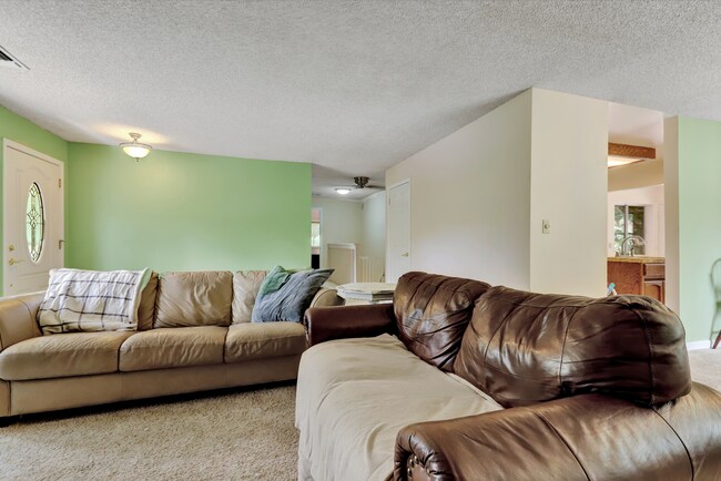 Foto del edificio - 13593 Lake Wildwood Dr