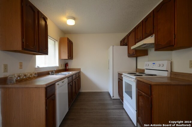 Building Photo - 939 Hayloft Ln