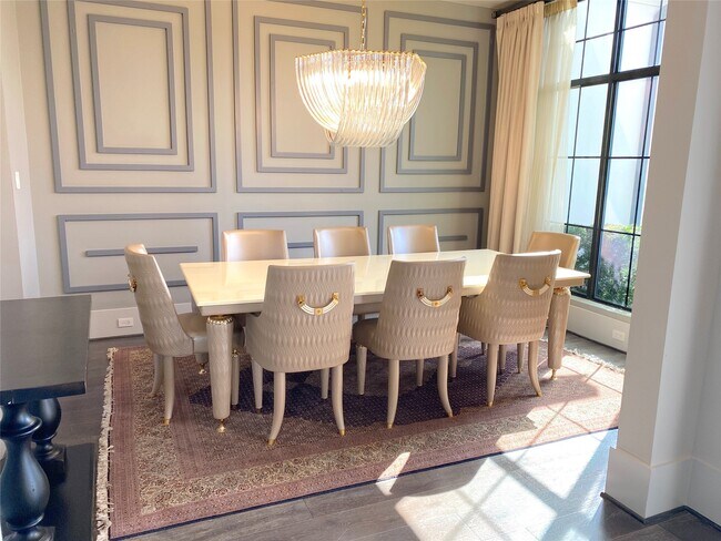 Foto del edificio - 4642 Devon St