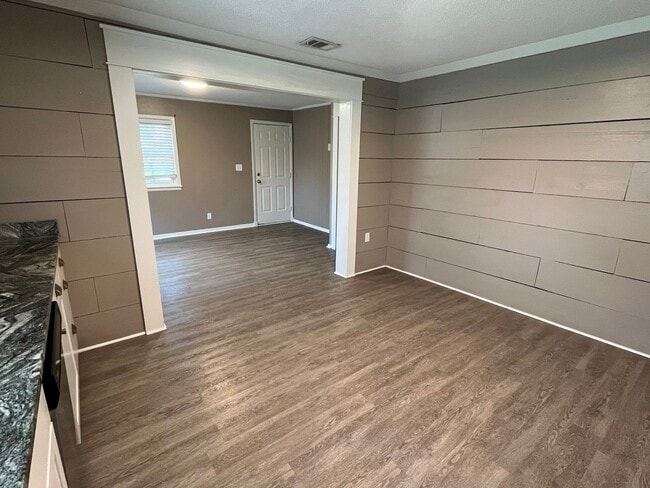 Foto del edificio - 204 N Frankfort Ave