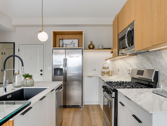 Foto del edificio - 2811 N Thatcher Ave