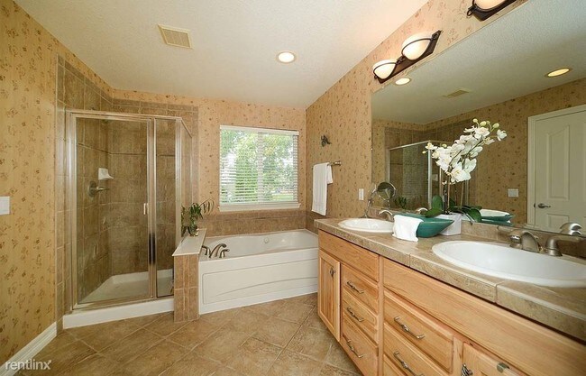 Building Photo - 10545 Jaguar Dr