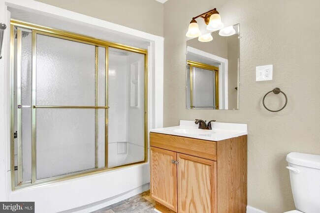 Foto del edificio - Charming 3 bedroom Home Located in CD East Schools Oberlin area