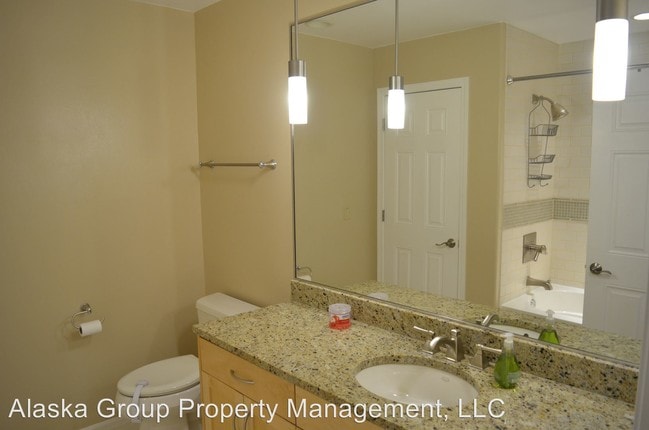 Building Photo - 2 br, 2 bath House - 101 West 13th Ave #201