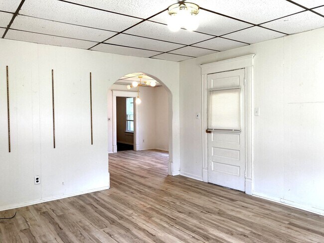 Foto del edificio - 2 Bed 1 Bath Home