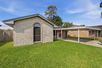 Building Photo - 703 Overbluff St