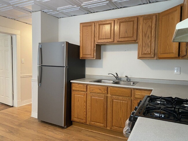 Foto del edificio - 104 3rd Ave