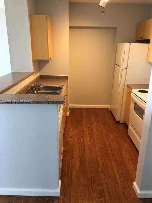 Foto del edificio - 1919 Van Buren St