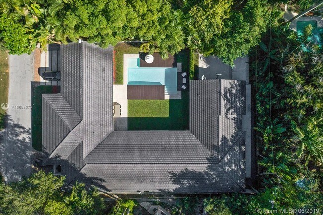 Foto del edificio - 3816 Matheson Ave