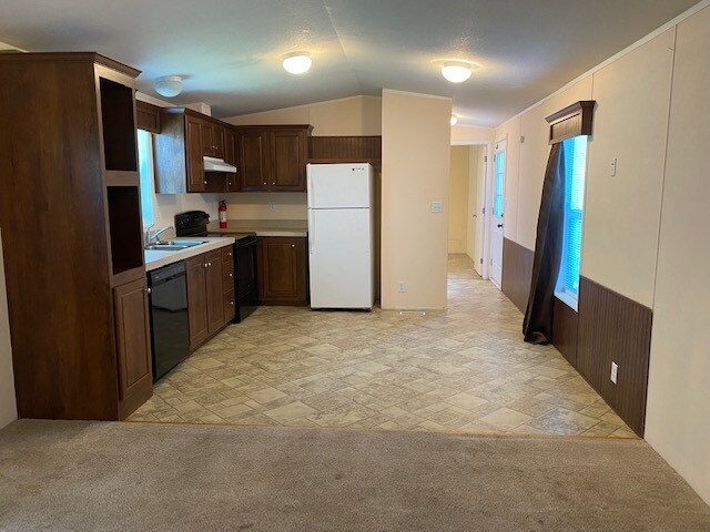 Foto del edificio - 2348 Strand Ave