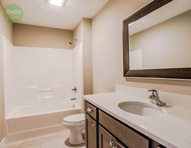 Building Photo - 306 W College St