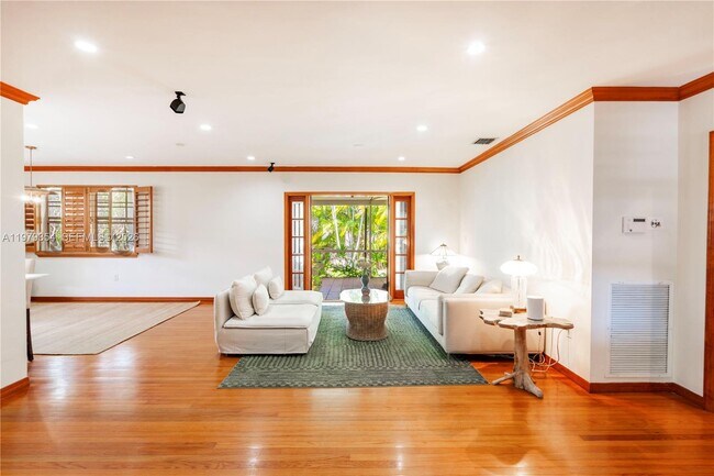 Foto del edificio - 1449 Baracoa Ave