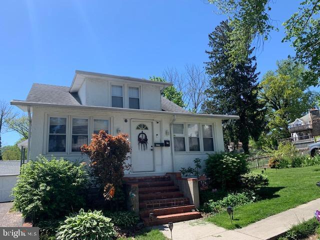 Primary Photo - 1052 Avenue B