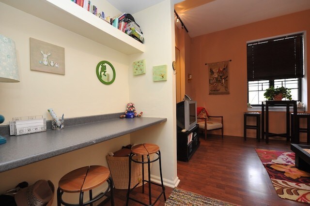 Foto del edificio - 1601 Spring Garden St