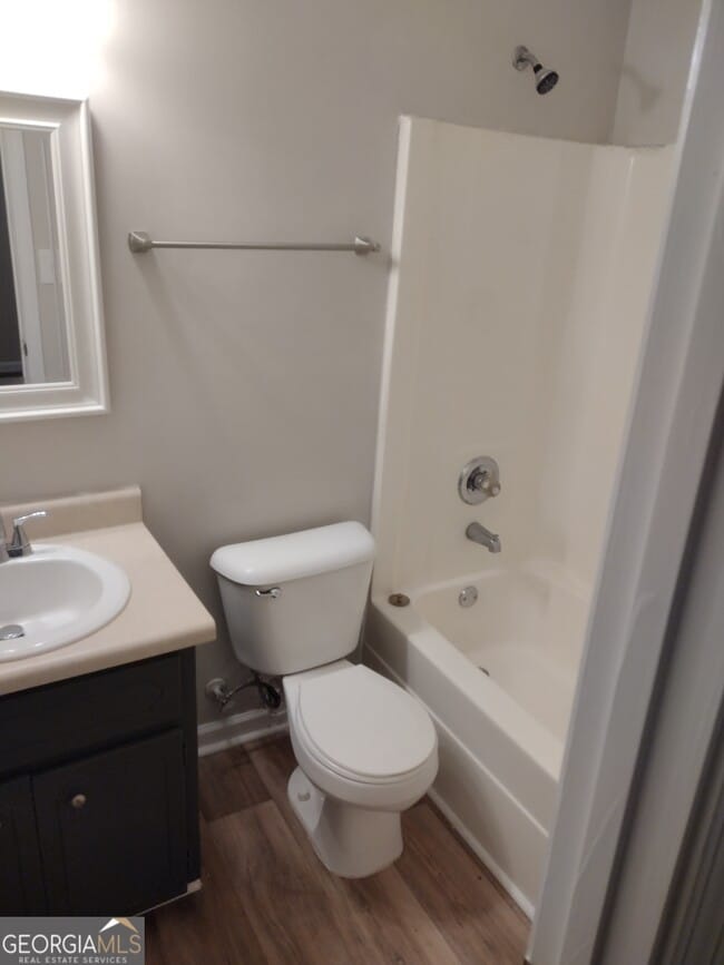 Building Photo - 1931 Karen Cir