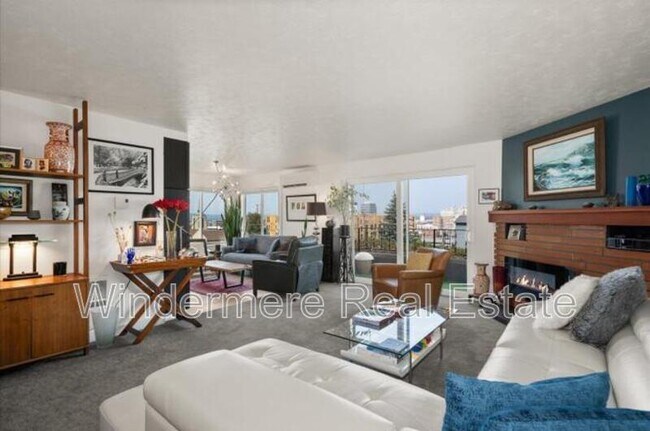Foto del edificio - 214 W 6th Ave
