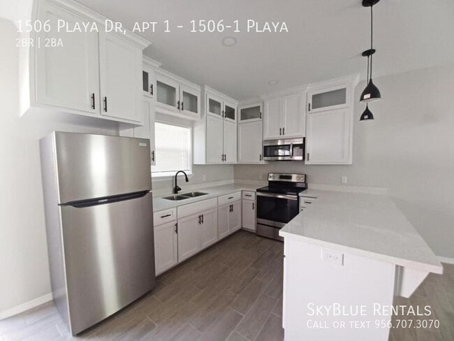 Foto del edificio - 1506 Playa Dr