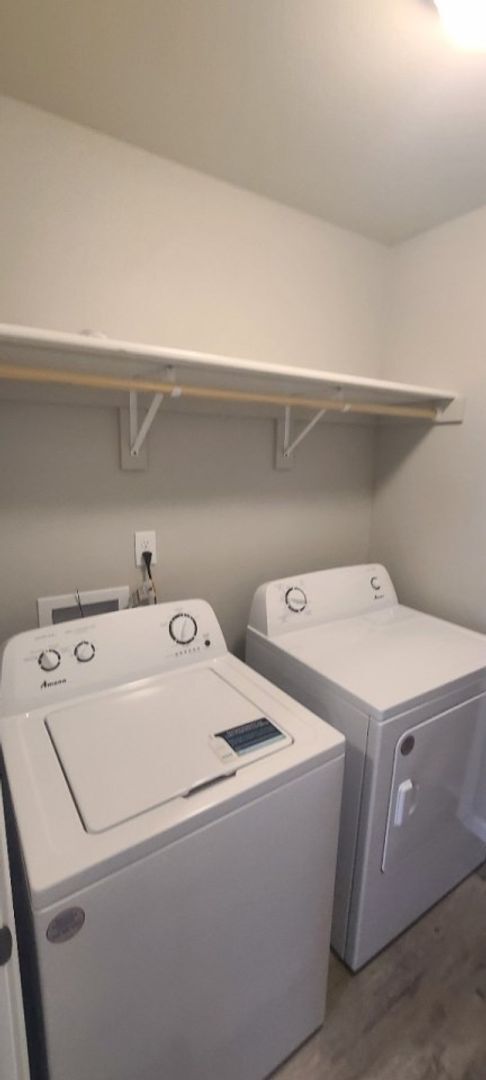 Foto del edificio - BEAUTIFUL TWIN HOME IN SOUTH BISMARCK W/ H...