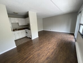 Building Photo - 155 Mystery Lake Dr