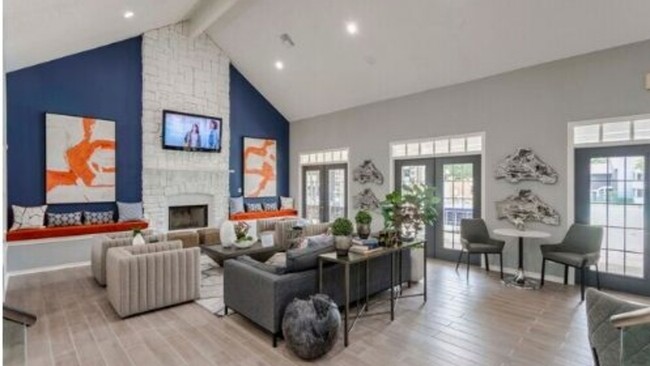 Building Photo - 1400 Sierra Springs Dr