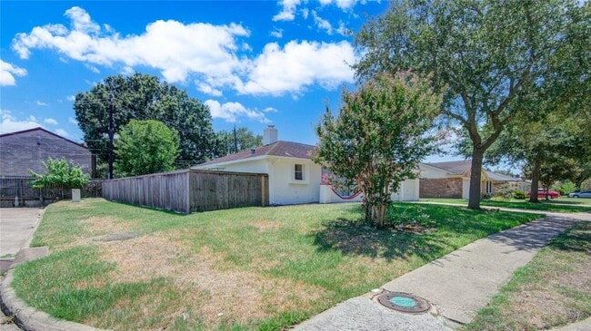 Building Photo - 12305 Shannon Hills Dr