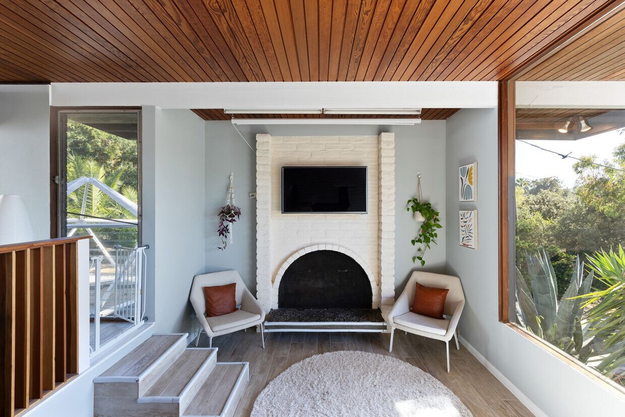 Foto principal - 1548 W Via Rancho Pkwy