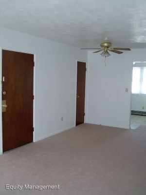 Foto del edificio - 98 Washington Blvd