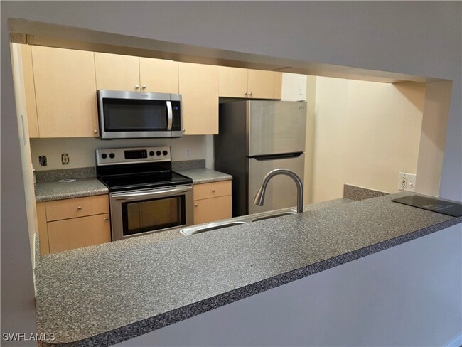 Building Photo - 1210 Reserve Way