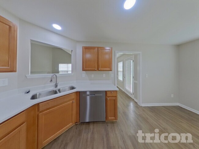 Foto del edificio - 1911 Kingstree Dr