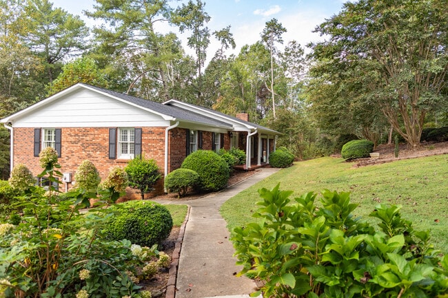 Building Photo - 2874 Brookridge Dr