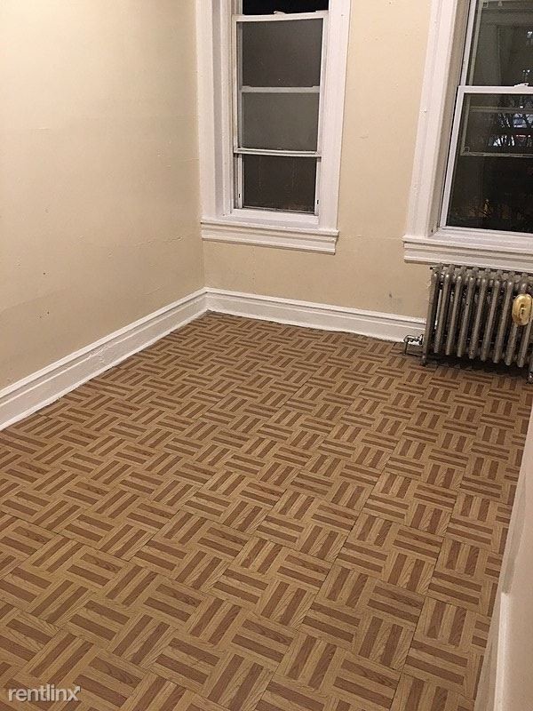 Building Photo - 2 br, 1 bath Apartment - 100 Romaine Avenue 1