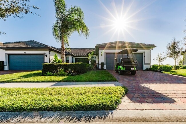 Foto del edificio - 5988 Mayflower Way