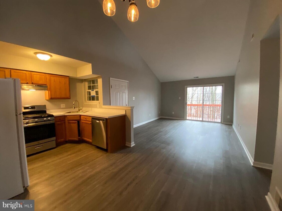 1217 Tristram Cir, Mantua Township, NJ 08051 Apartment for Rent in