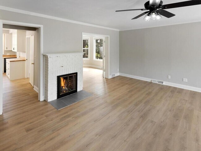 Sala de estar - 3237 Hennepin Ave