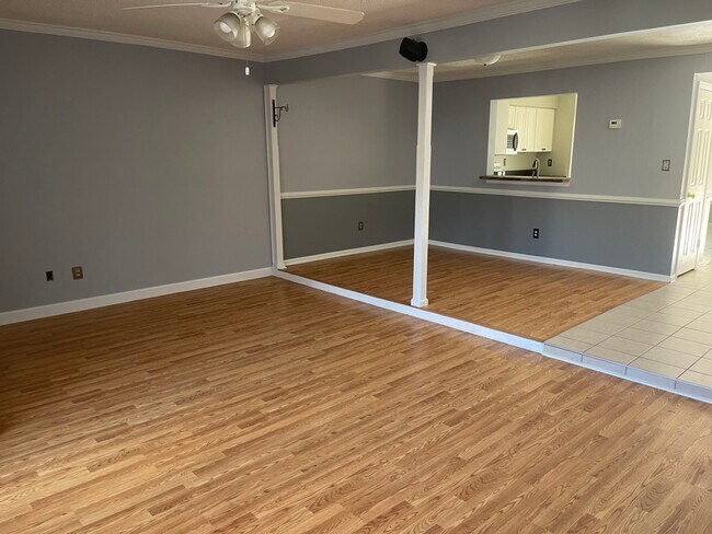 Foto del edificio - 4310 Brighton Ln