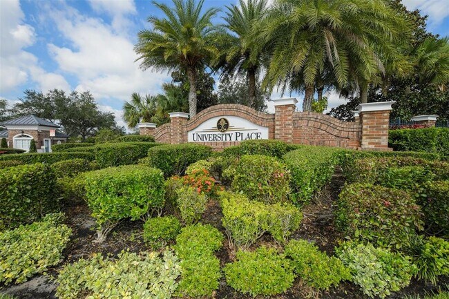 Foto del edificio - 7806 Drayton Cir