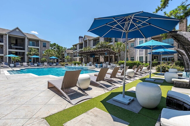 Building Photo - Town Center Crossing