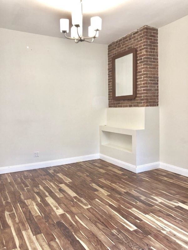 Foto del edificio - 32-24 30th Street