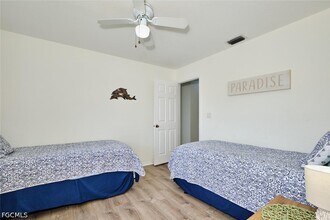 Building Photo - 2201 SE 5th Ave