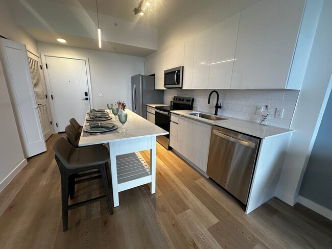 Photo - 134 SE 2nd Ave Apartment