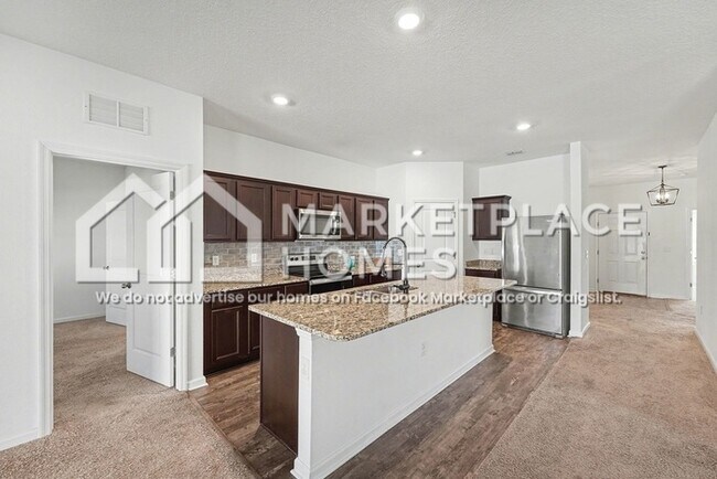 Building Photo - 1305 Anchor Bend Dr