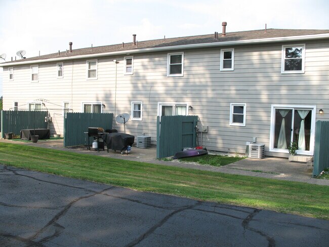 Foto del edificio - 2818 Burns Ave