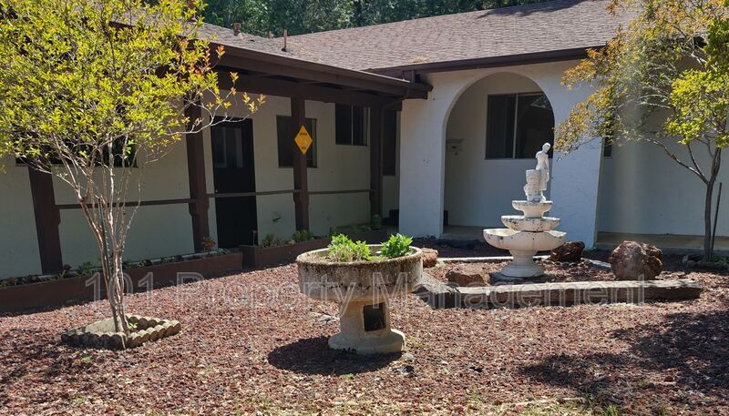 Primary Photo - 295 San Jacinto Dr